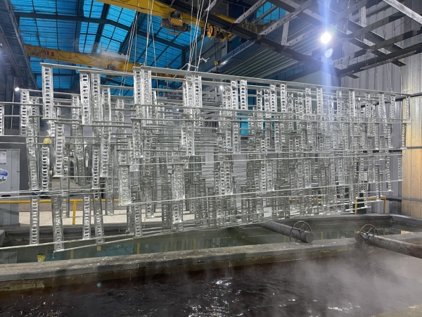 Thang máng cáp mạ kẽm